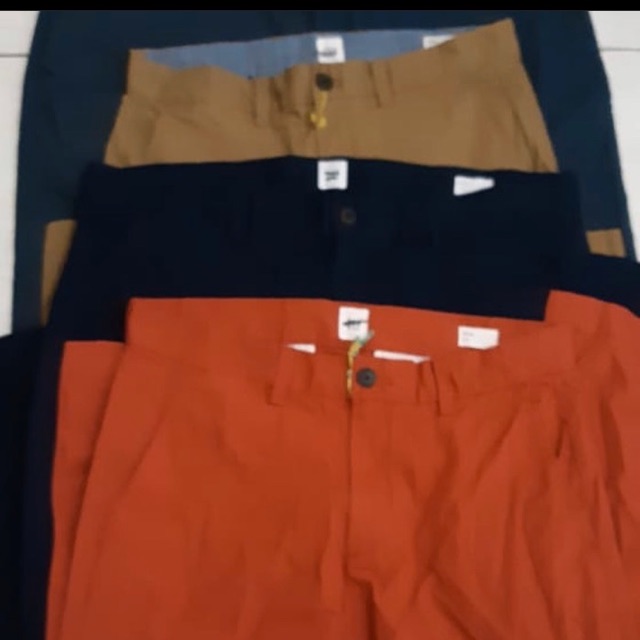 celana pendek pria kain bahan