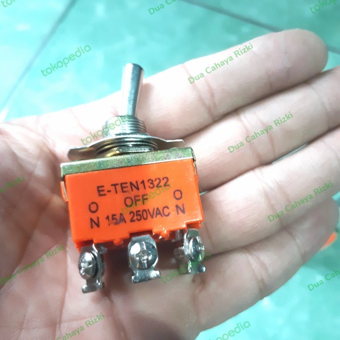 saklar on off on switch toggel toggle 3 posisi 6 pin KN 1322
