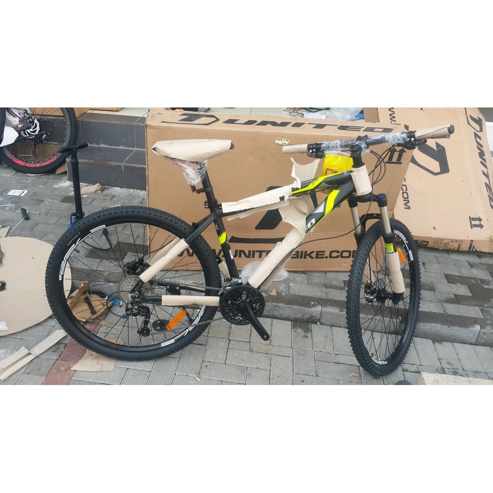 Sepeda Gunung MTB United Detroit  2.00   27.5 inch brake hidrolik 3x9 speed