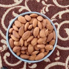 

raw almond kacang almond mentah 500gr