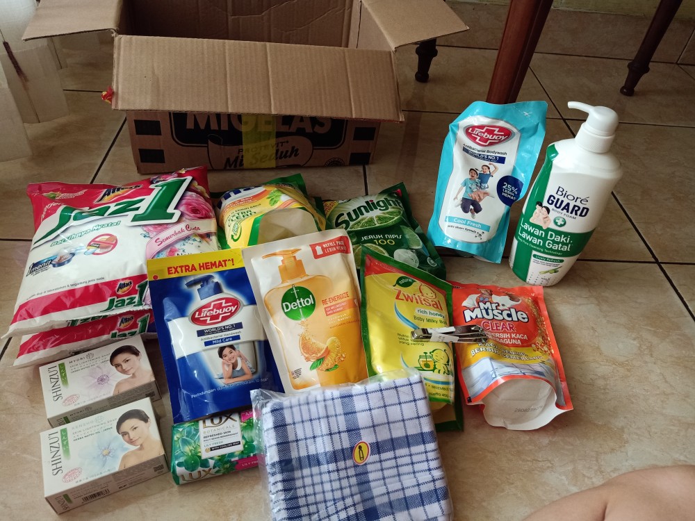 Kain Lap Cap Gunting