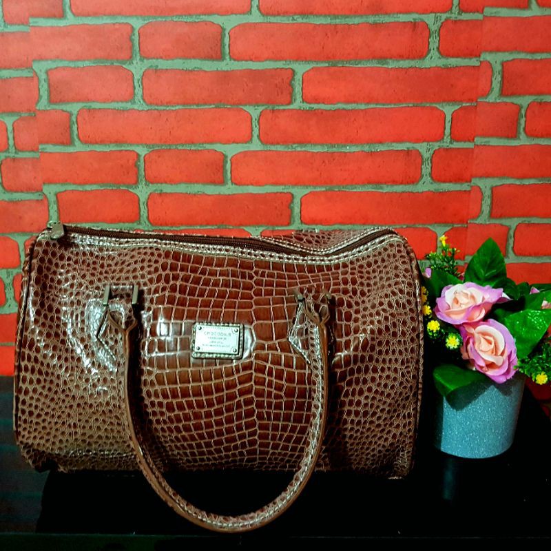 Preloved Tas Crocodile coklat
