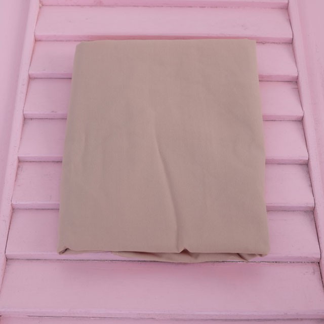 Jilbab Segiempat Wolfis 130x130  ( Kerudung Syari Polos )-CREAM