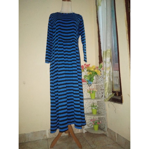 gamis pakaian wanita muslim long dress maxi kaos biru hitam belang baju harian produksi rumahan prel