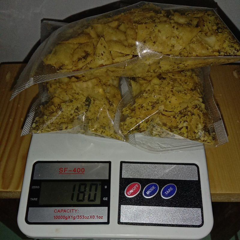 

kripik pangsit manis