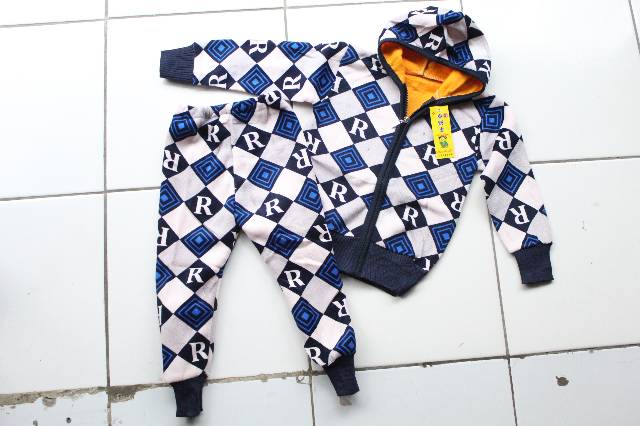 Setelan jaket import/jaket hodie import/sweater import /jaket anak bayi size 6bulan-2 thn