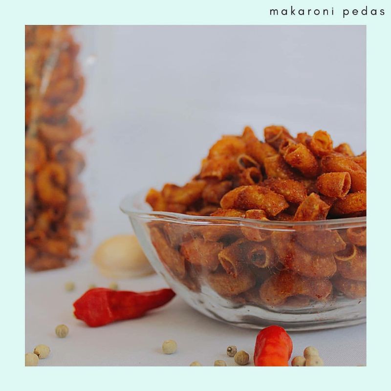

Makaroni Ceuyumilan / kerupuk seblak / cemilan / cemilan pedas