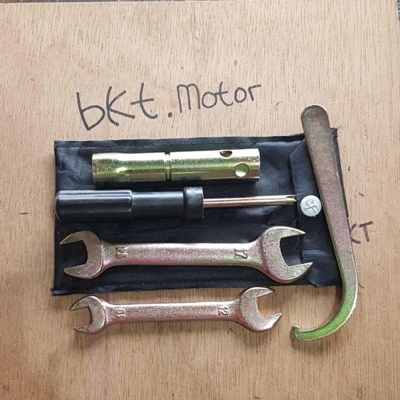Tool kit motor Suzuki bebek