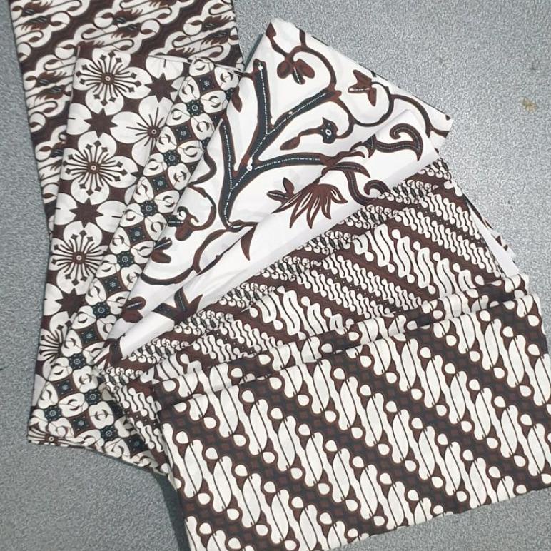 Kain Batik H Santoso AAA motif Kawung Parang Bunga Putih / Jarik Jogjaan