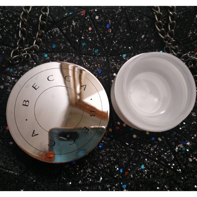 (Share) BECCA Hydra Mist
Set and Refresh Powder