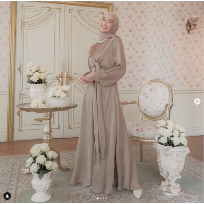 adeline dress XL dusty oak by deavhijabXnasariastri