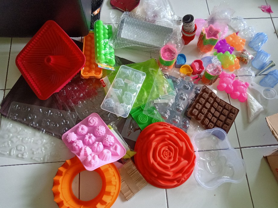 Cj Cetakan Coklat Cokelat Huruf Latin Plastik