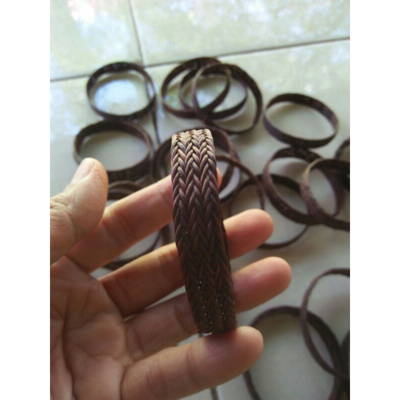 Gelang Simpai Akar Jangang