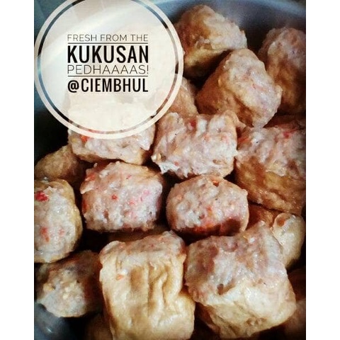 

Tahu Bakso Dhemit Pedas