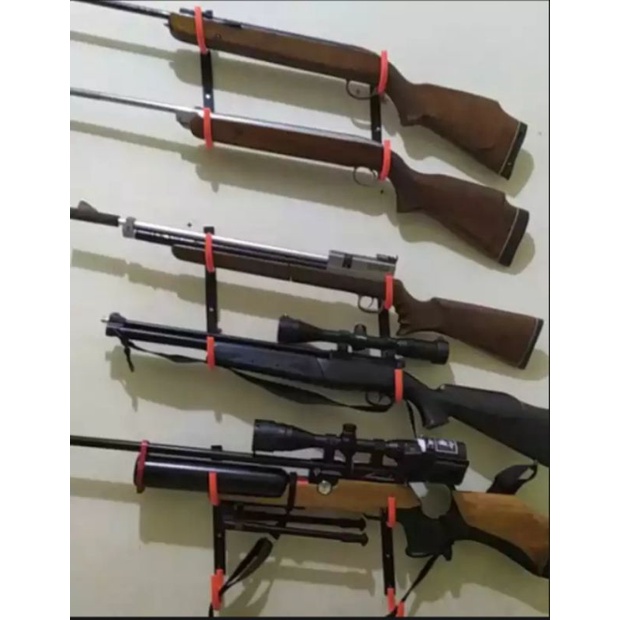 rak gantungan senapan bracket di dinding  rak stand gantungan senapan angin dobel gantungan senapan pcp gantungan airsoft gun gantungan senapan canon gantungan senapan sharp