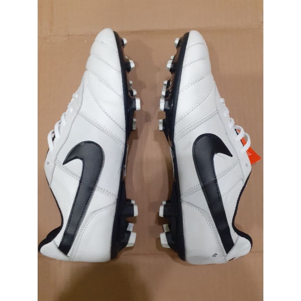 SEPATU BOLA KULIT ASLI 100% KULIT