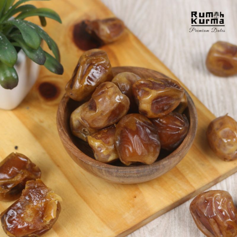 

Kurma Sukari AlQaseem Sang Ratu Kurma