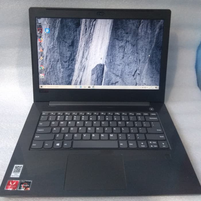 LENOVO Ideapad V330 AMD Ryzen 3-2200U 8GB 1TB AMD VEGA3 W10 Second