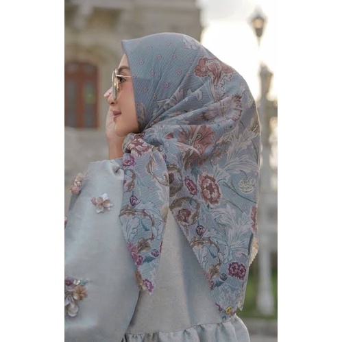 PL Royale Buttonscarves Blue Jean