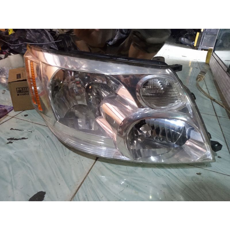 HEADLAMP ALPHARD 2005 KANAN ORIGINAL
