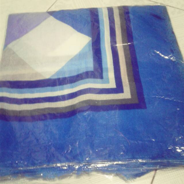 Jilbab segi empat Ida Royani