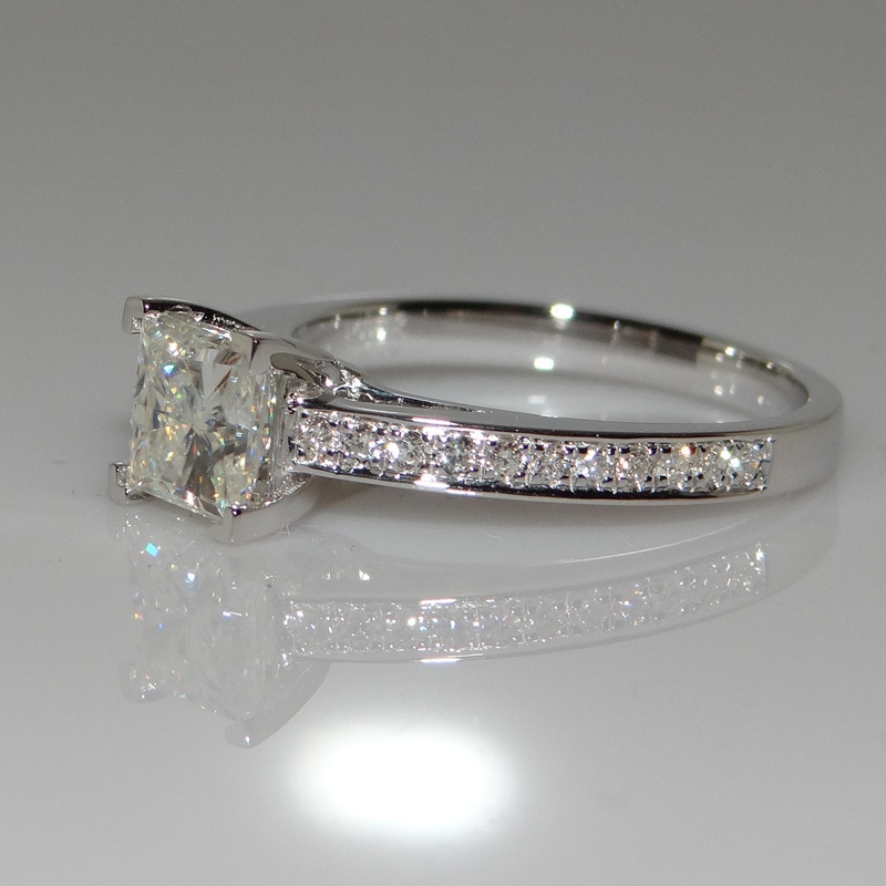 Cincin Sterling Silver 925 Dengan Cubic Zirconia Untuk Wanita