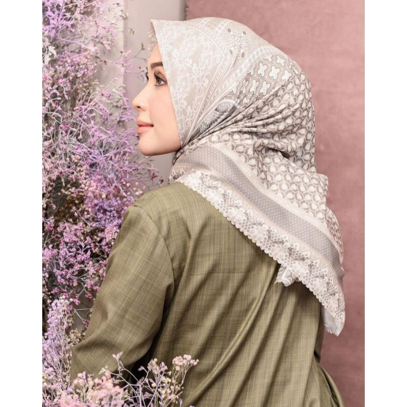 Julang Scarf by Wearing Klamby