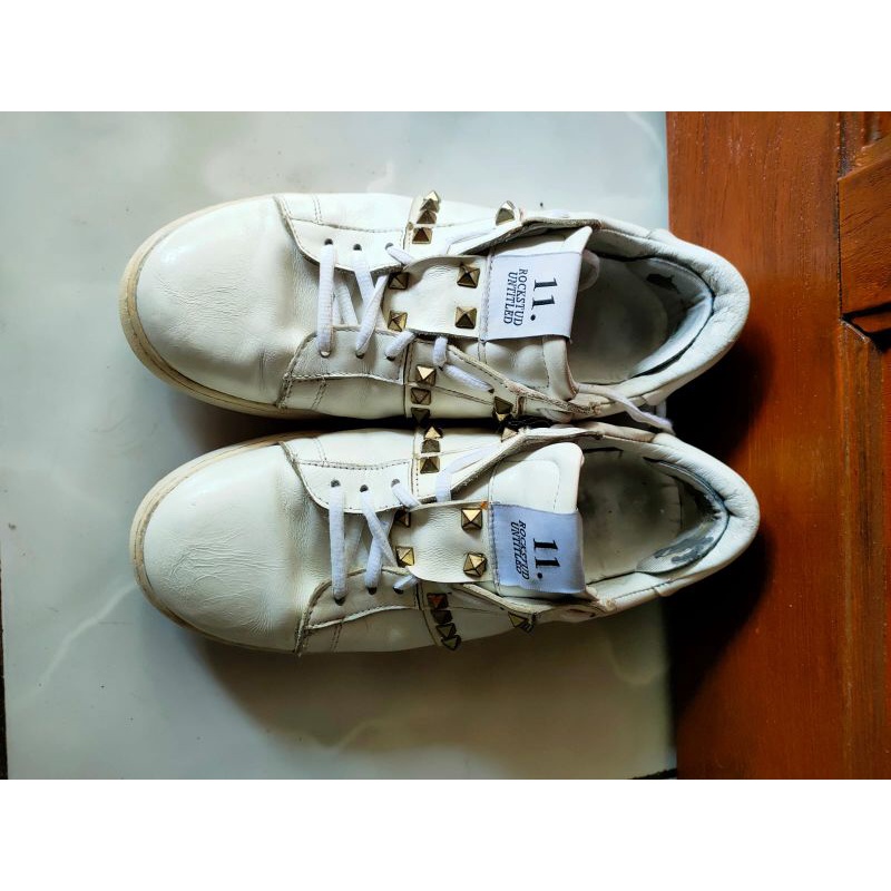 SEPATU SNEAKER VALENTINO GARAVANI