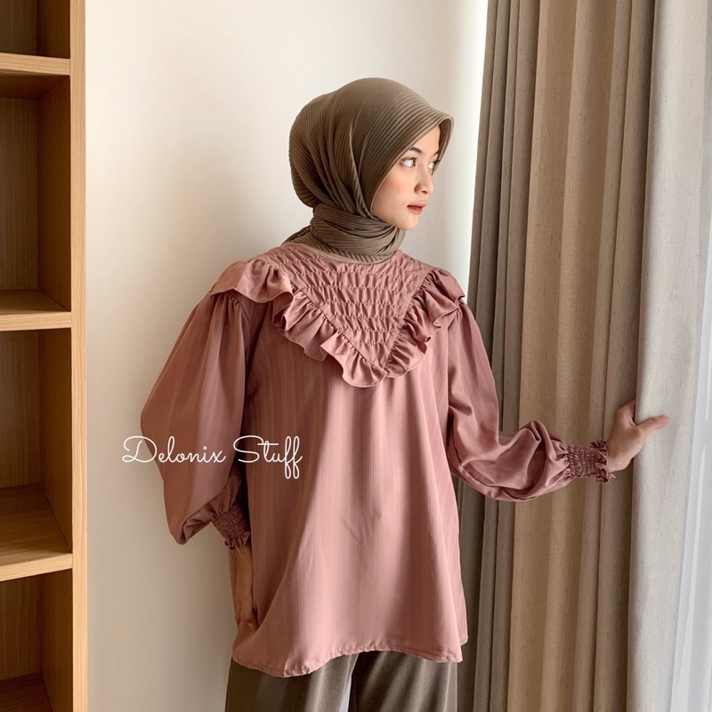 Lolica ruffle blouse