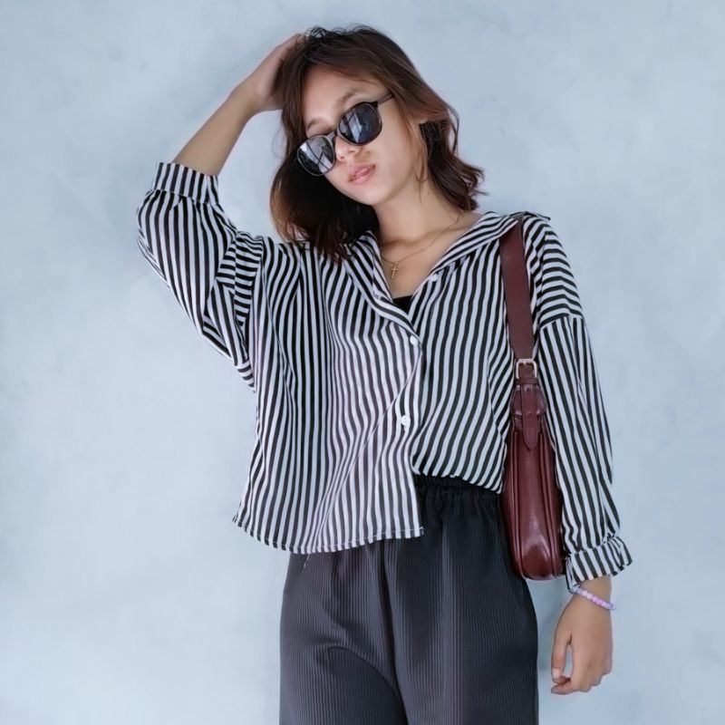 kemeja jumbo garis-BW garis hitam