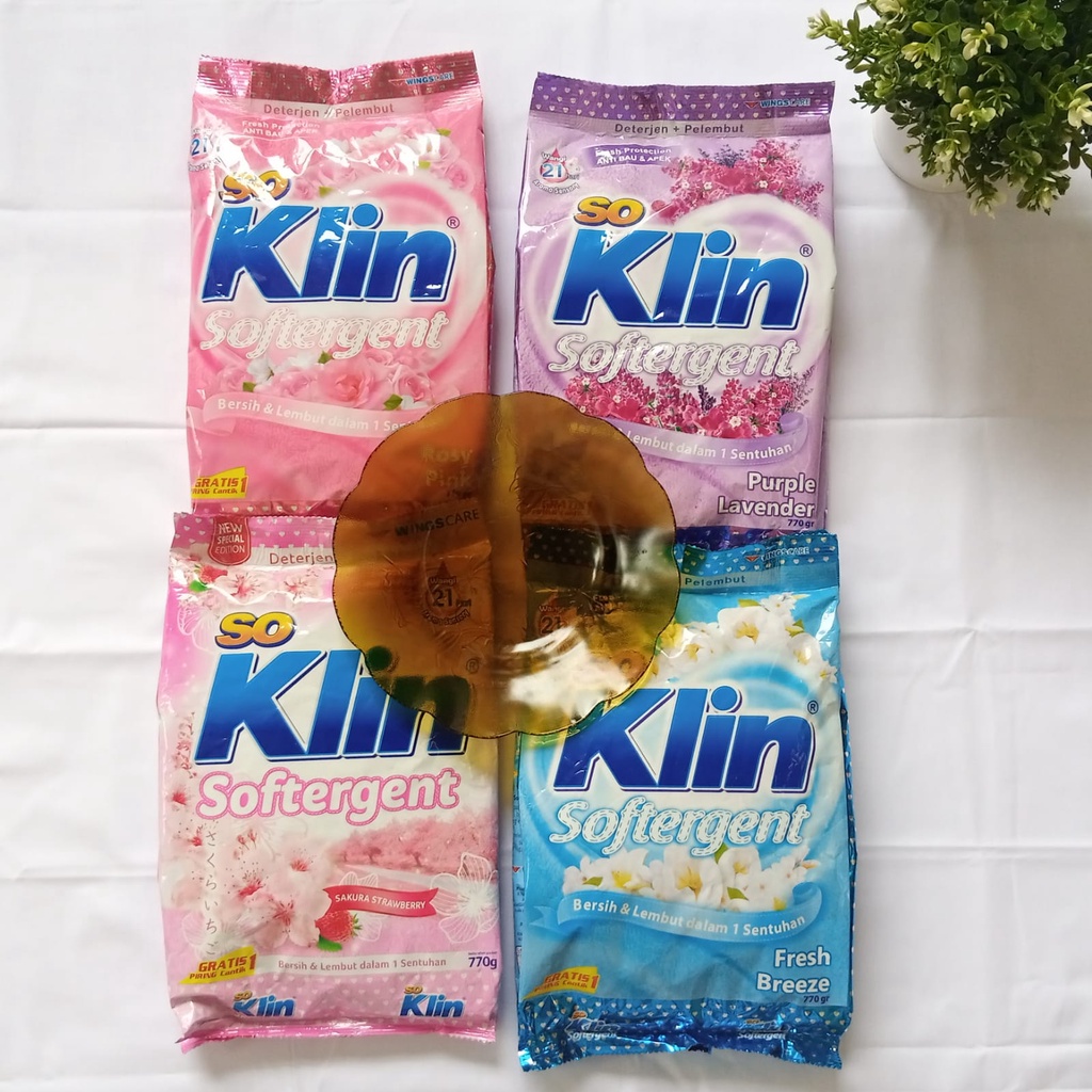 So Klin Softergent Deterjen Bubuk 770 gr (gratis Piring)