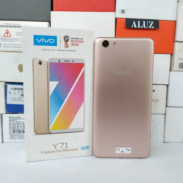 Vivo Y71 ram 3 internal 32 gb second