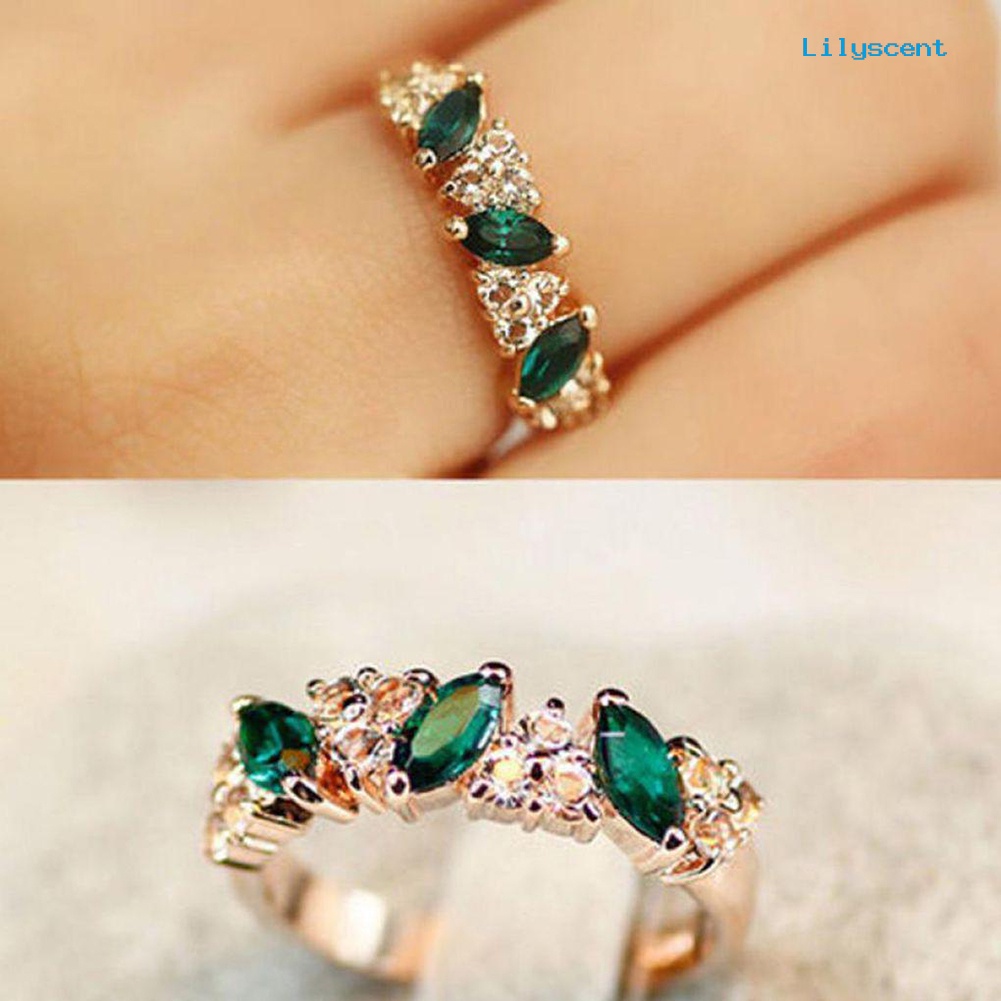 Cincin Jari Bahan Zamrud Cubic Zirconia Gaya Vintage Untuk Wanita