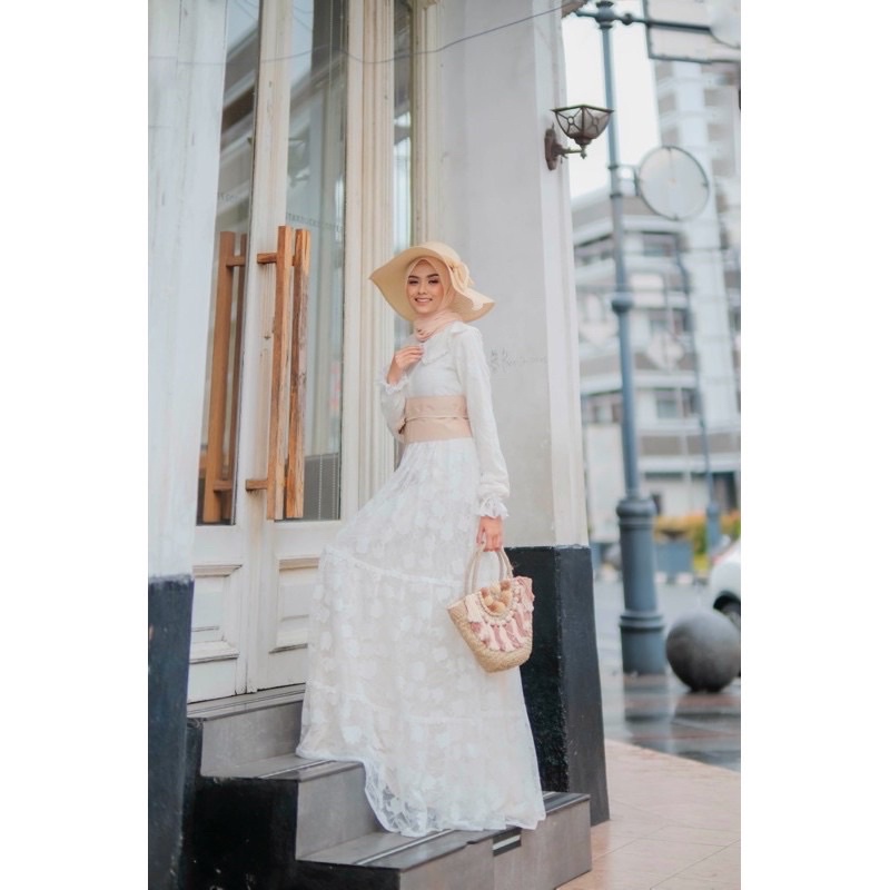 Preloved Yara Dress Rudeya Syar’i Size M White