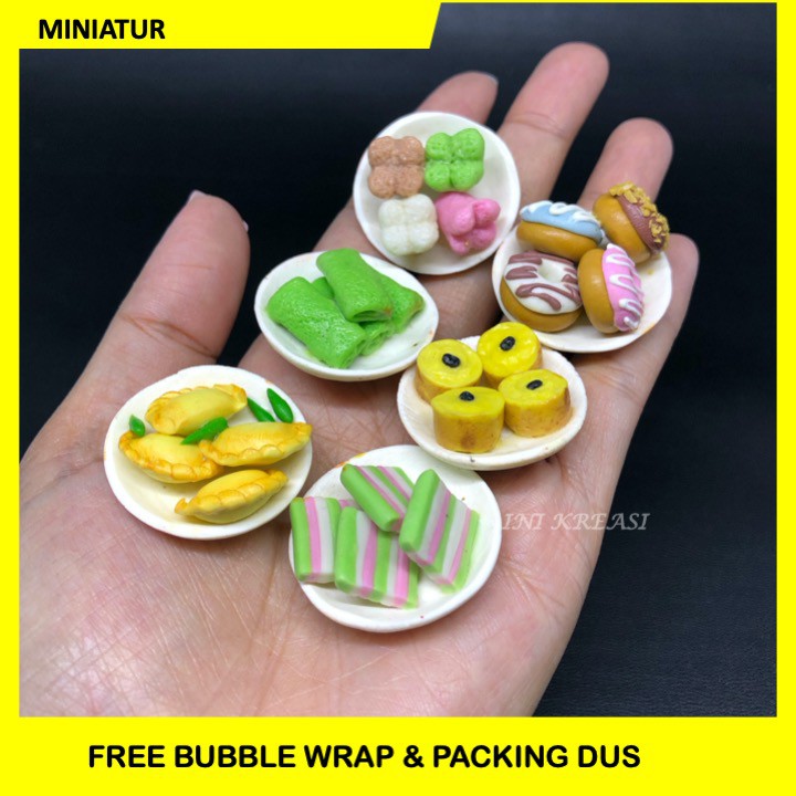 MAGNET MINIATUR TEMPELAN KULKAS CLAY KUE JAJANAN PASAR