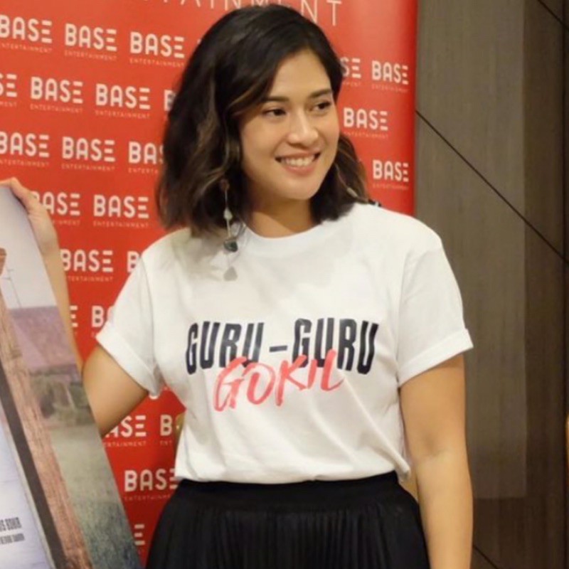 Kaos Guru Guru Gokil Film Guru Guru Gokil Movie Dian Sastro Gading Marten