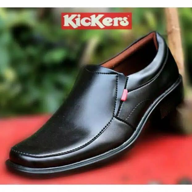 Sepatu Kickers Pantofel Pria / Sepatu Kantor Kickers Low Kulit Asli Promo Heboh| Serba Murah| Trendi| Premium| Import| Terlaris| Cuci Gudang| Stok Terbatas| Produk Terbaru| Terlaris| Sangat Laku| Baru| Hot||
