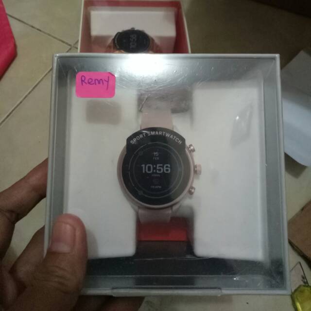 smartwatch gen 4 sport pink ftw6022