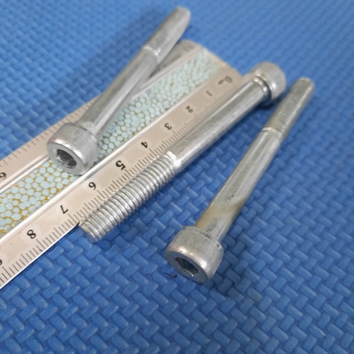 baut L6 7cm putih