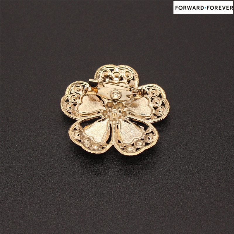 Simple and beautiful multifunctional brooch M70003