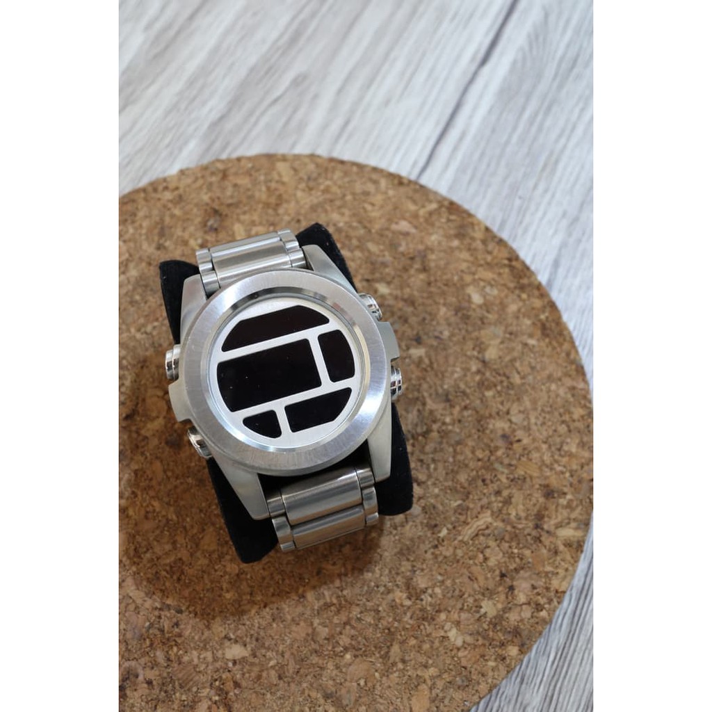 Jam Tangan NIXON ORIGINAL STAINLESS STEEL LAKI BANGET KEREN PRELOVED