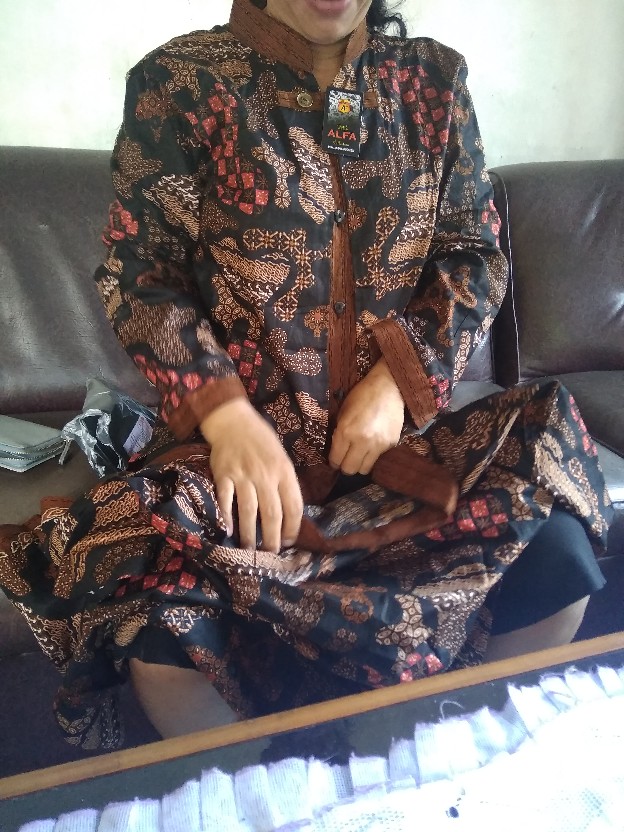 Atasan Batik Dolby Dolbi Dobby Doby Tenun Sutra Tulis Halus Katun Atbm Baron ,sarombit Atasan