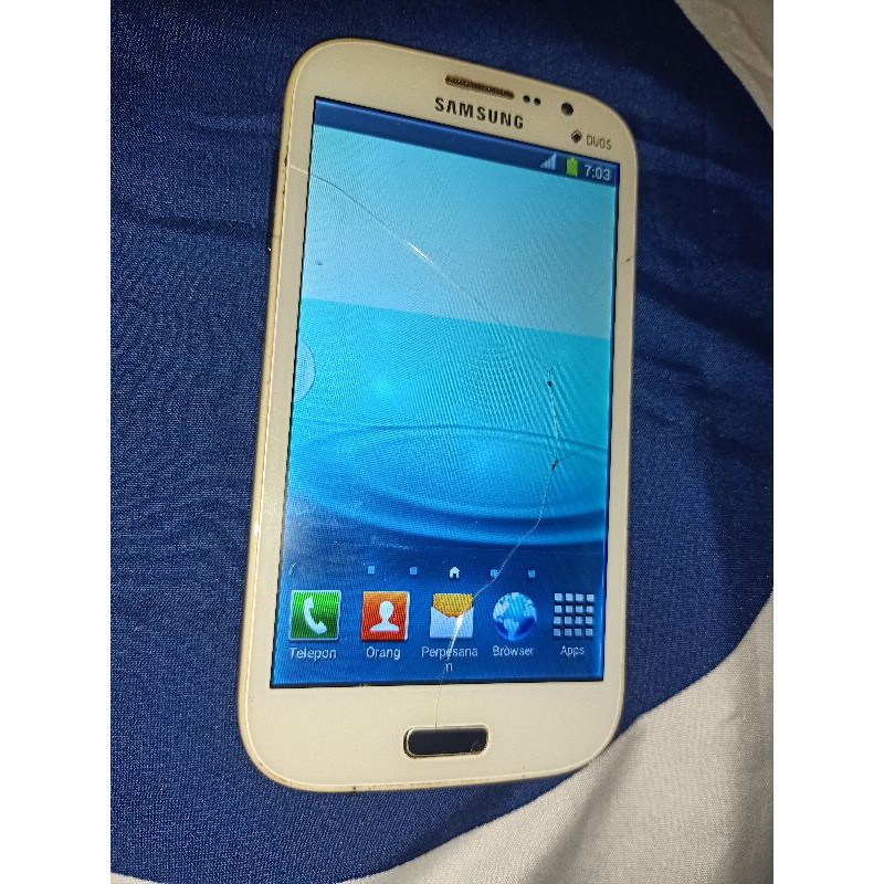 HP Bekas murah android handphone samsung I9060 Nyala normal minus touchscreen retak minus huruf P