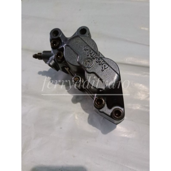 Kaliper Kepala Babi Master Rem Brembo Original 4 Piston