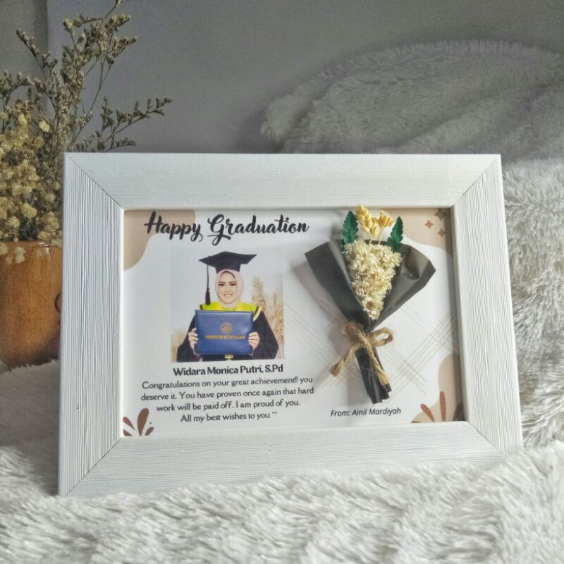 BINGKAI FOTO/FRAME 4R POLAROID IN FRAME WITH BUNGA KERING + BOX PACKING FLOWER IN KADO ULTAH WEDDING GRADUATION WISUDA ULANG TAHUN ANNIVERSARY HAPPY BIRTHDAY