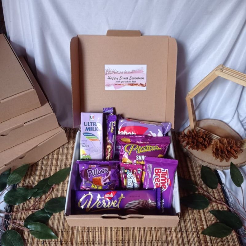 SNACK BOX/GIF SNACK/KADO HAMPERS MURAH