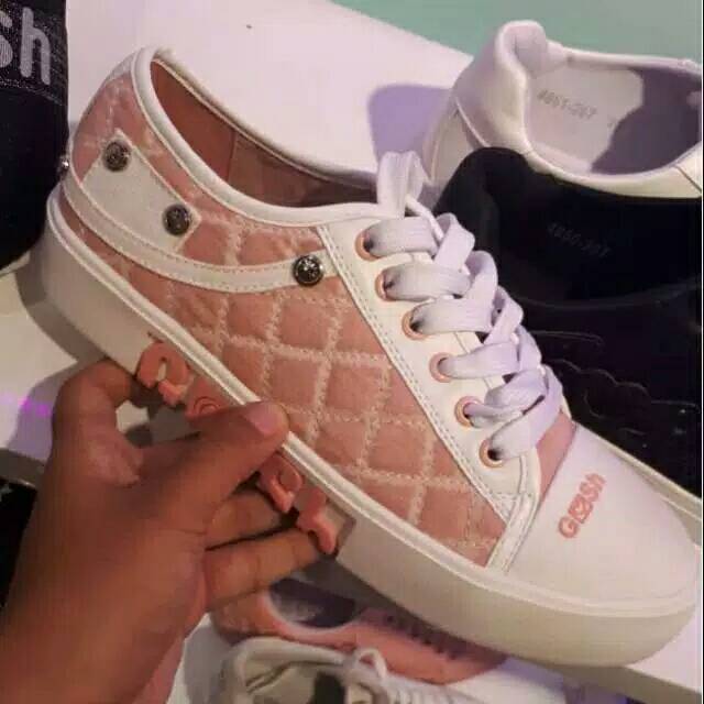 Sepatu Gosh preloved like New size 40(430)