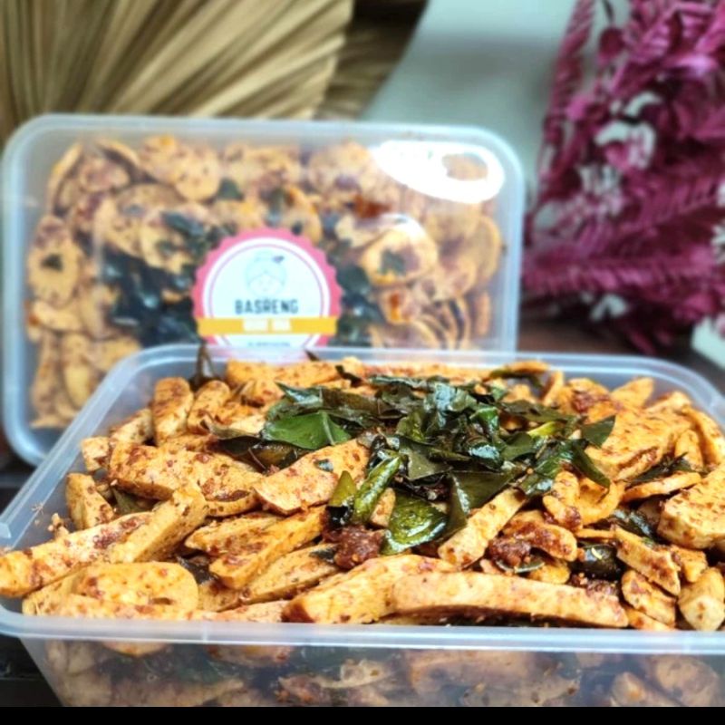 

Basreng Daun Jeruk Makanan Ringan Kemasan Box 500 ML
