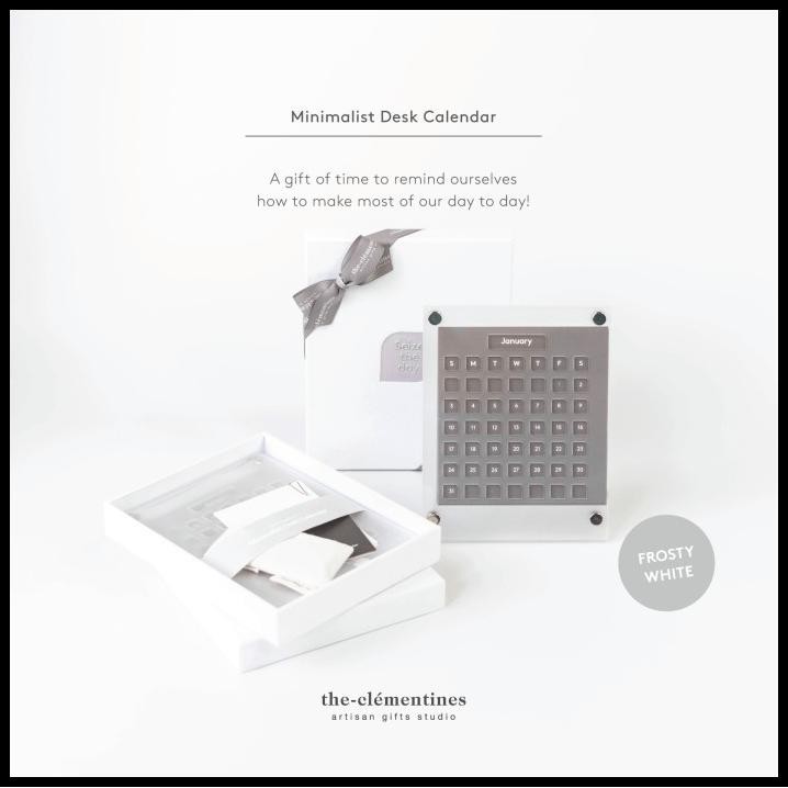 

Po Frosted White - Minimalist Acrylic Desk Calendar
