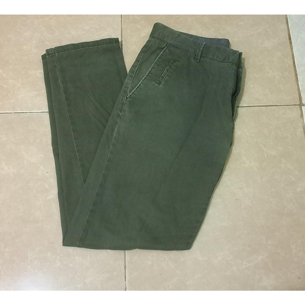 Celana Chino Regular Fit Hijau Army Giordano Size 32